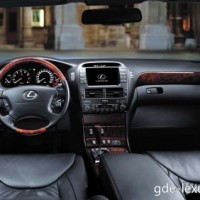 : Lexus LS430 передняя панель