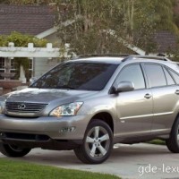 : Lexus RX330 спереди, сбоку