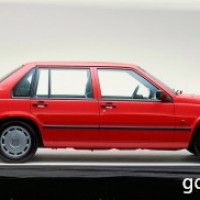 : Volvo 940 сбоку