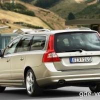 : Volvo V70 сзади