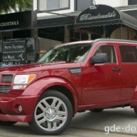 : Dodge Nitro сбоку