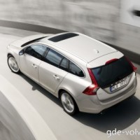 :  Volvo V60 сверху