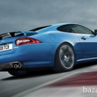 : Jaguar XK сзади-сбоку