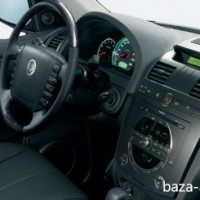 : SsangYong Rexton руль, приборная панель