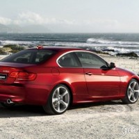 : BMW 3ER купе сзади, сбоку