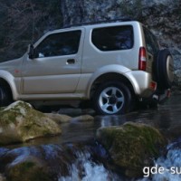 : Suzuki Jimny вид сбоку