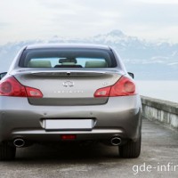 : Infiniti G Sedan вид сзади