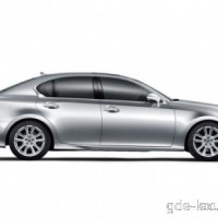 : Lexus GS250 сбоку