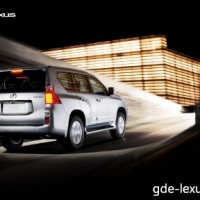 : Lexus GX460 вид сзади