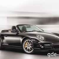 : Porsche 911 Turbo S Cabriole спереди, сбоку