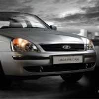 : Lada Priora седан спереди