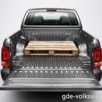 : Volkswagen Amarok сзади