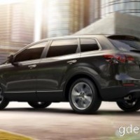 : Mazda CX-9 сзади, сбоку