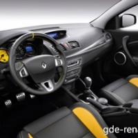 : Renault Megan RS руль, приборная панель