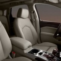 : Cadillac SRX 2012 передние сиденья