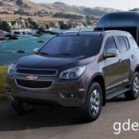 : Chevrolet Trailblazer вид спереди