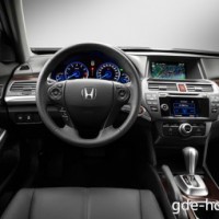 : Honda Crosstour руль, передняя напель