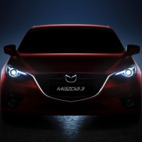 : фото Mazda 3 седан спереди