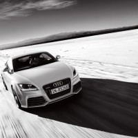 : Audi TT RS Coupé спереди