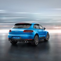 Porsche Macan S сзади, сбоку: 