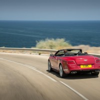 NEW Bentley Continental GTC V8 сзади: 