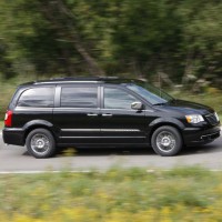 : Chrysler Grand Voyager сбоку