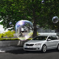 : Škoda Octavia Combi спереди