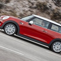 : MINI Cooper сбоку