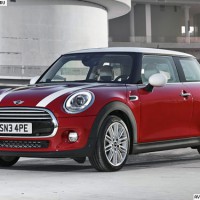 : MINI Cooper спереди, сбоку