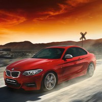 BMW 2ER Coupe: спереди слева