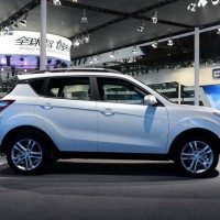 : Changan CS35 сбоку