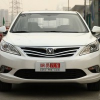 : Changan EADO вид спереди