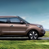 KIA Soul: справа сбоку