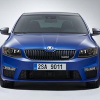 Skoda Octavia RS: спереди