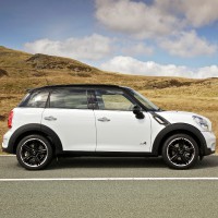 MINI Cooper SD ALL4 countryman: справа сбоку