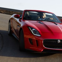 Jaguar F-Type кабриолет: спереди