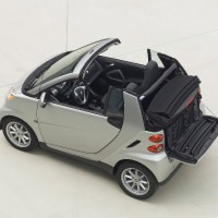 Smart fortwo cabrio: слева сзади открывается крыша