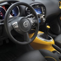 Nissan Juke: место водителя