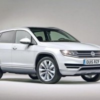 Volkswagen Tiguan: спереди справа