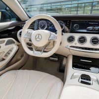 Mercedes S-klasse coupe: место водителя