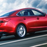 Mazda6: справа сзади