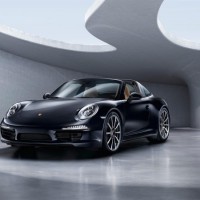 Porsche 911 Tagra 4S: спереди слева