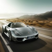 Porsche 918 Spyder: спереди