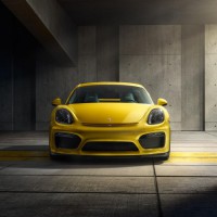 Porsche Cayman GT4: спереди