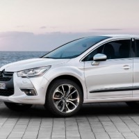 Citroen DS4: слева сбоку