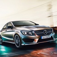 Mercedes CLA-klass sedan: справа спереди