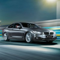 BMW 4ER купе: спереди справа