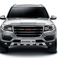 Haval H8: спереди