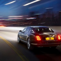 NEW Bentley Mulsanne Speed: сзади слева