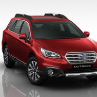 Subaru Outback: справа спереди